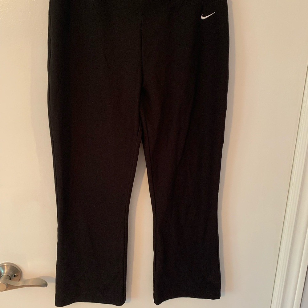 Nike Cropped Leggings